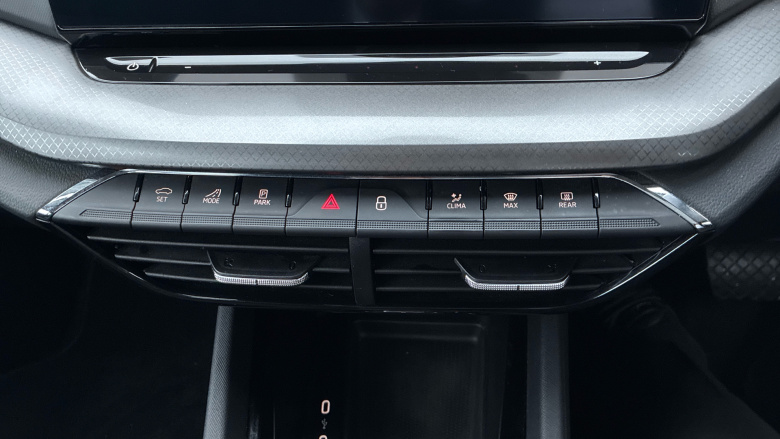 Skoda Octavia 1.4 TSI iV SE Technology DSG 5dr Hatchback